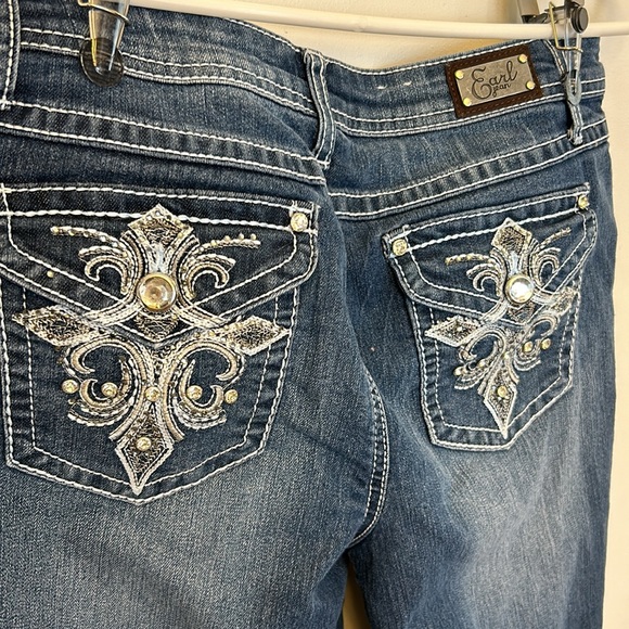 Earl Jean Women’s Capri Embellished Size 8P - Picture 2 of 7